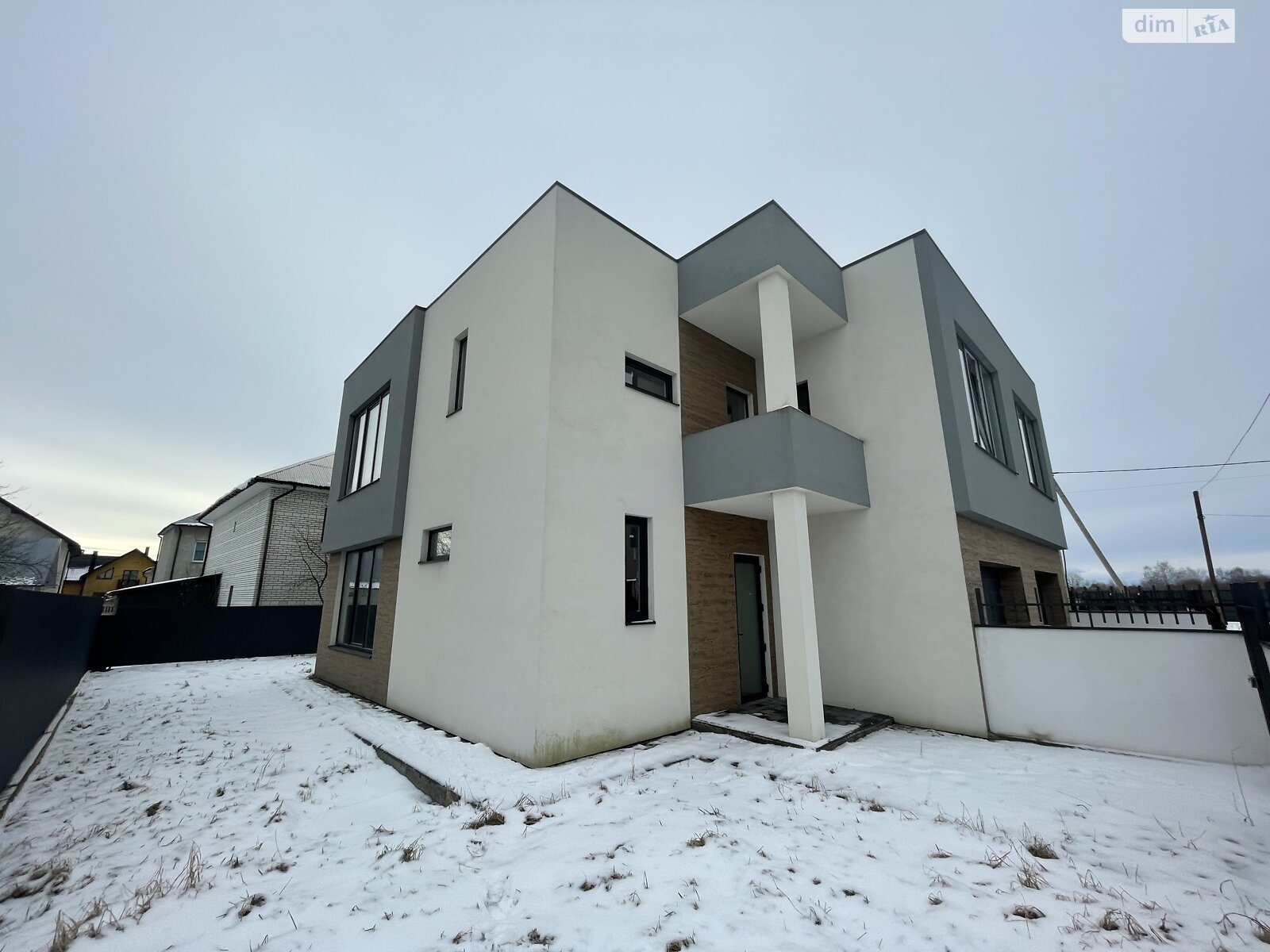 Продажа части дома в Ивано-Франковске, улица 22 января, 3 комнаты фото 1 Продажа части дома в Ивано-Франковске, улица 22 января, 3 комнаты фото 1