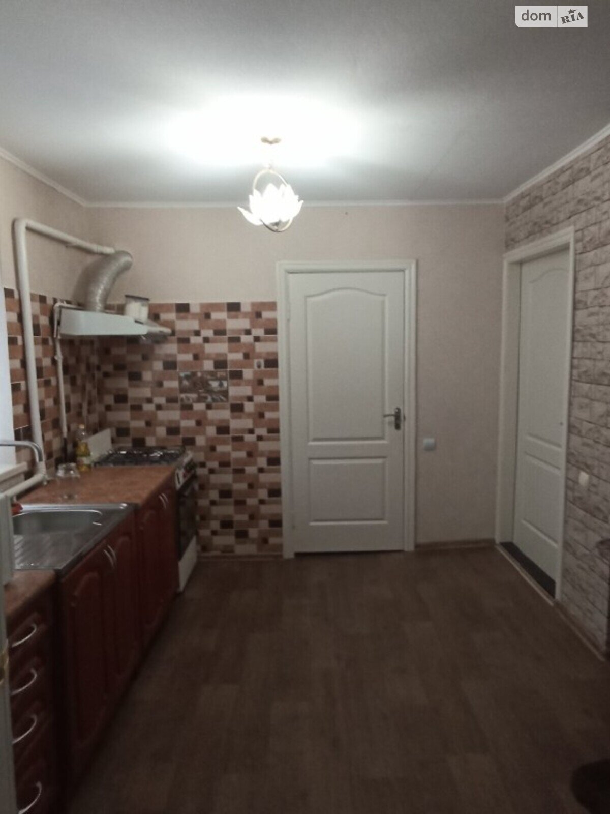 Продажа части дома в Житомире, улица Героев Пожарных, 3 комнаты фото 1 Продажа части дома в Житомире, улица Героев Пожарных, 3 комнаты фото 1