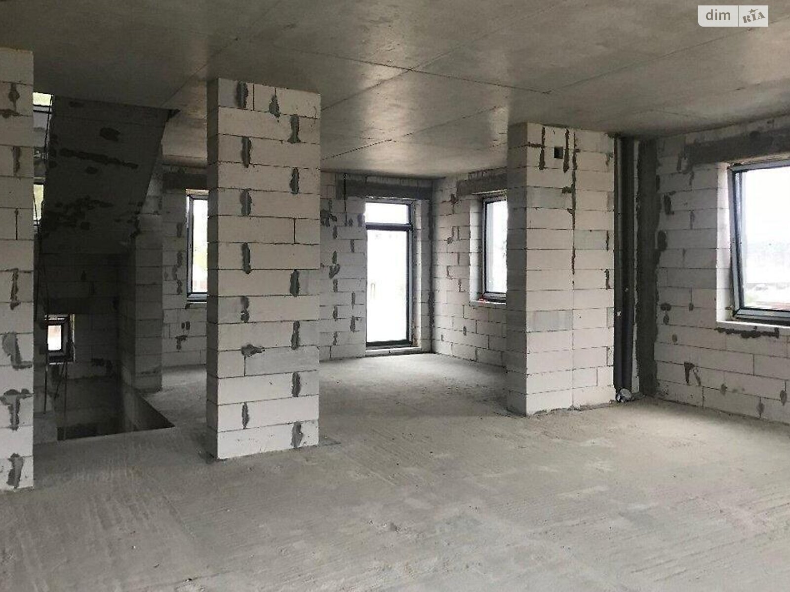 Продаж частини будинку в Києві, вулиця Радистів 108, район Биківня, 4 кімнати фото 1 Продаж частини будинку в Києві, вулиця Радистів 108, район Биківня, 4 кімнати фото 1