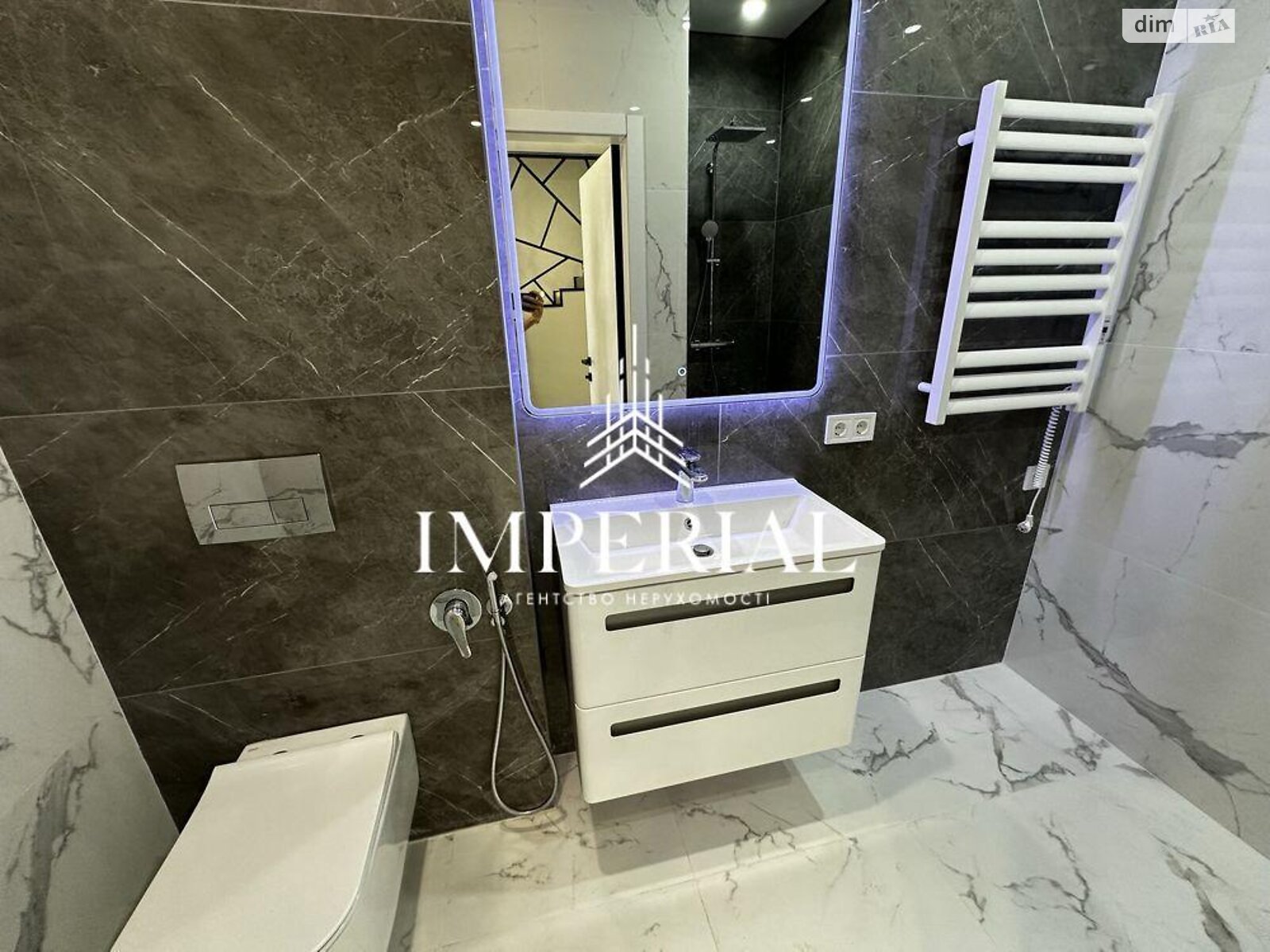 Продажа части дома в Киеве, улица Виноградная 2, район Дарницкий, 3 комнаты фото 1