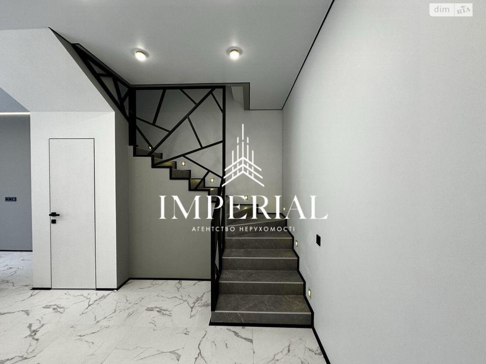 Продажа части дома в Киеве, улица Виноградная 2, район Дарницкий, 3 комнаты фото 1