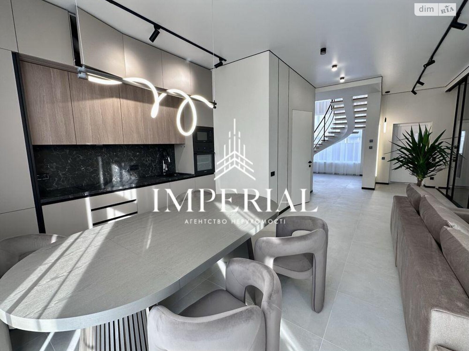 Продажа части дома в Киеве, улица Виноградная 2, район Дарницкий, 4 комнаты фото 1