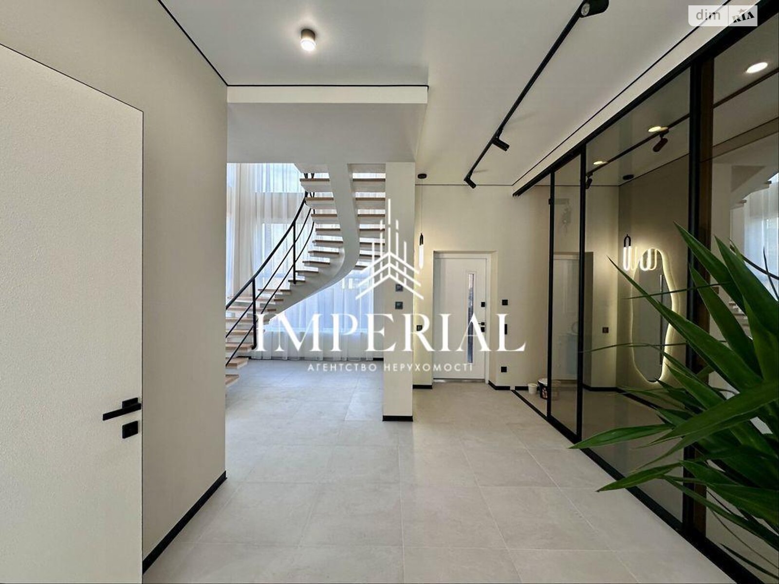 Продажа части дома в Киеве, улица Виноградная 2, район Дарницкий, 4 комнаты фото 1