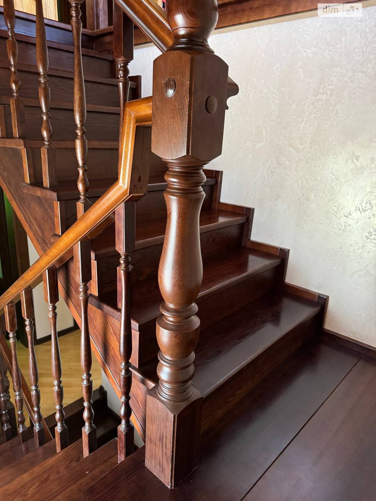 Продажа части дома в Киеве, улица Садовая, район Деснянский, 5 комнат фото 1 Продажа части дома в Киеве, улица Садовая, район Деснянский, 5 комнат фото 1