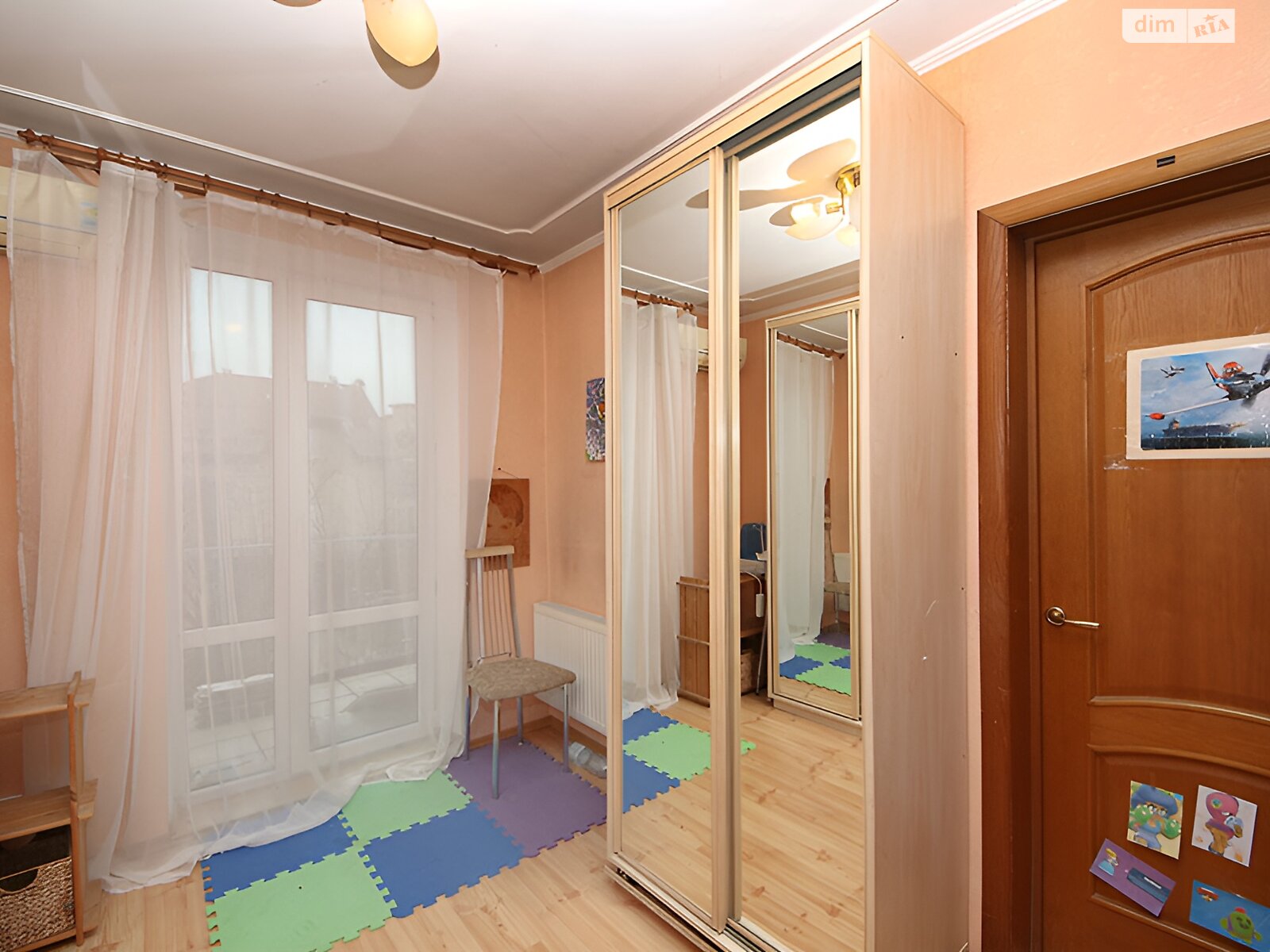 Продажа части дома в Киеве, район Голосеевский, 5 комнат фото 1 Продажа части дома в Киеве, район Голосеевский, 5 комнат фото 1