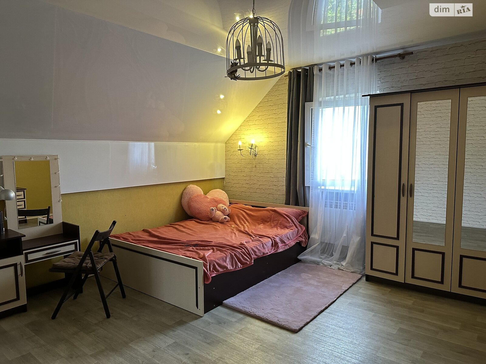 Продаж частини будинку в Києві, район Оболонь, 4 кімнати фото 1 Продаж частини будинку в Києві, район Оболонь, 4 кімнати фото 1