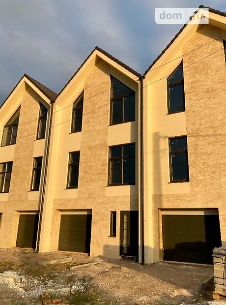 Продажа части дома в селе Чабаны, улица Молодежная, 5 комнат фото 1 Продажа части дома в селе Чабаны, улица Молодежная, 5 комнат фото 1