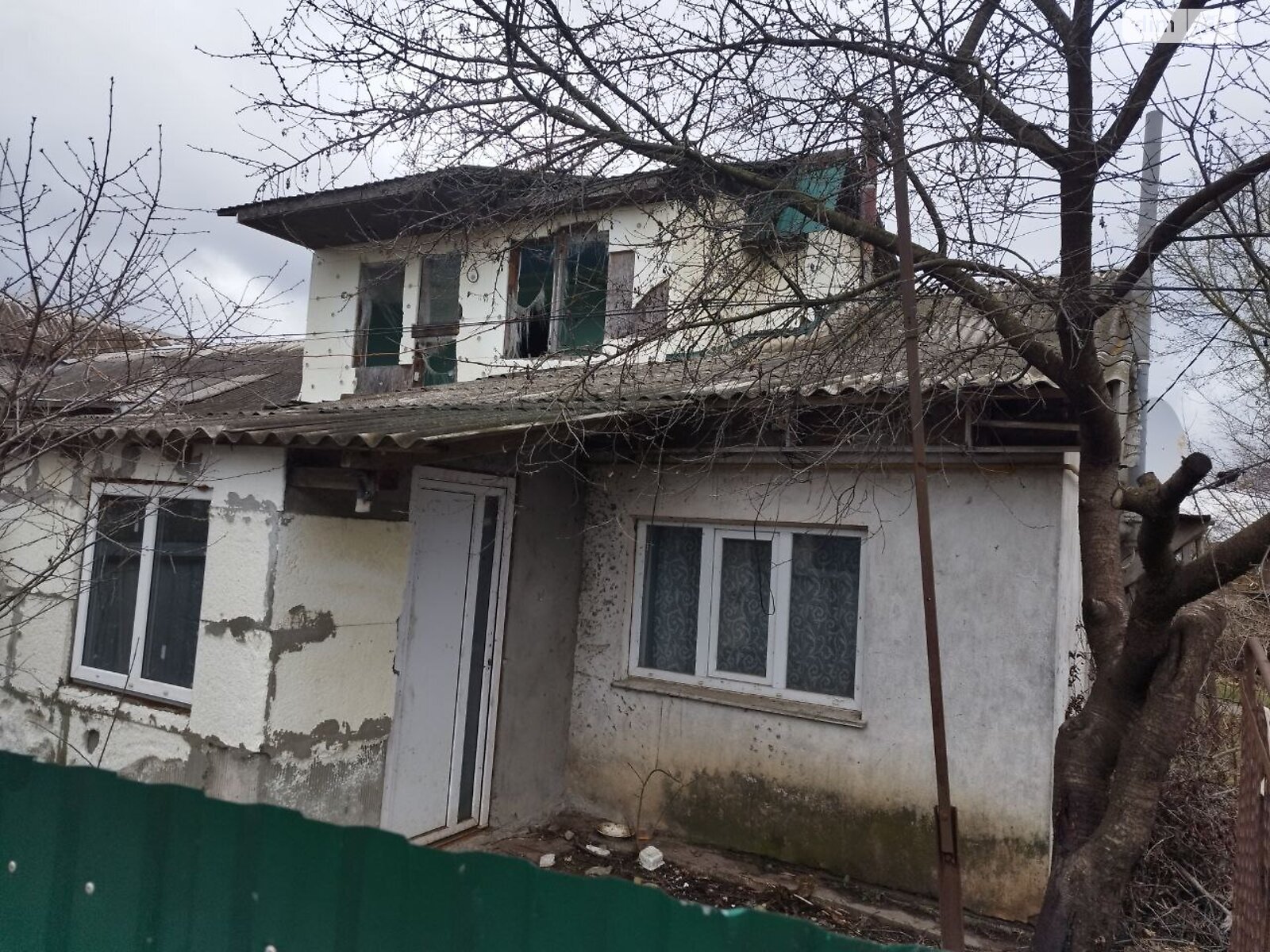 Продажа части дома в Красилове, улица Центральная, район Красилов, 3 комнаты фото 1