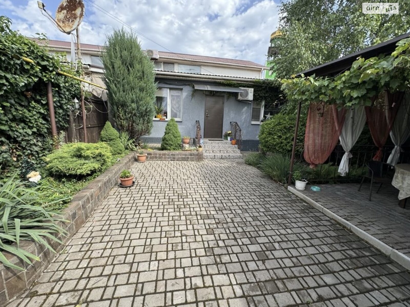 Продажа части дома в Кривом Роге, улица Тарапаковская (Правды) 61/3, район Центрально-Городской, 3 комнаты фото 1 Продажа части дома в Кривом Роге, улица Тарапаковская (Правды) 61/3, район Центрально-Городской, 3 комнаты фото 1