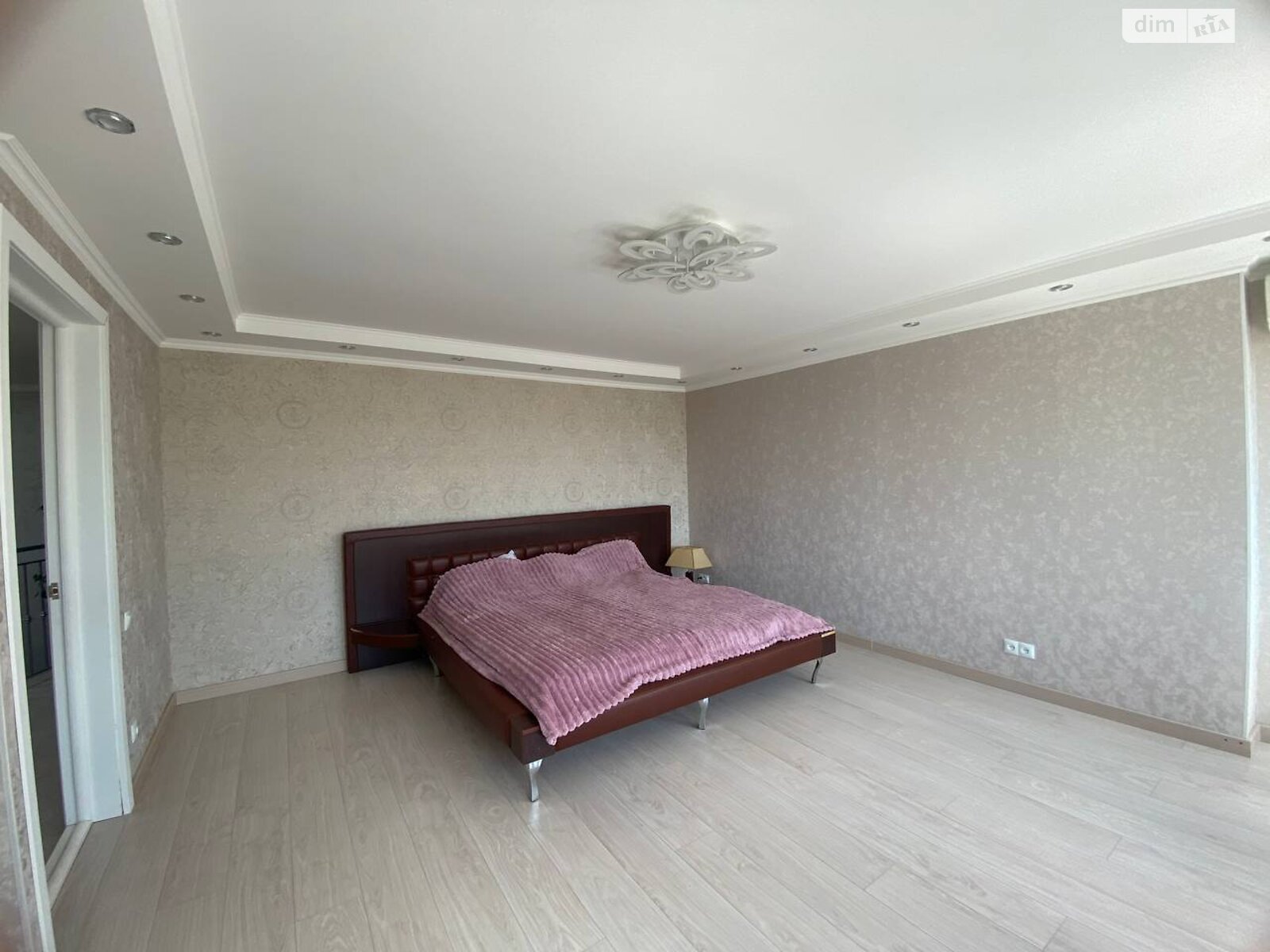 Продаж частини будинку в Крижанівка, 4 кімнати фото 1 Продаж частини будинку в Крижанівка, 4 кімнати фото 1