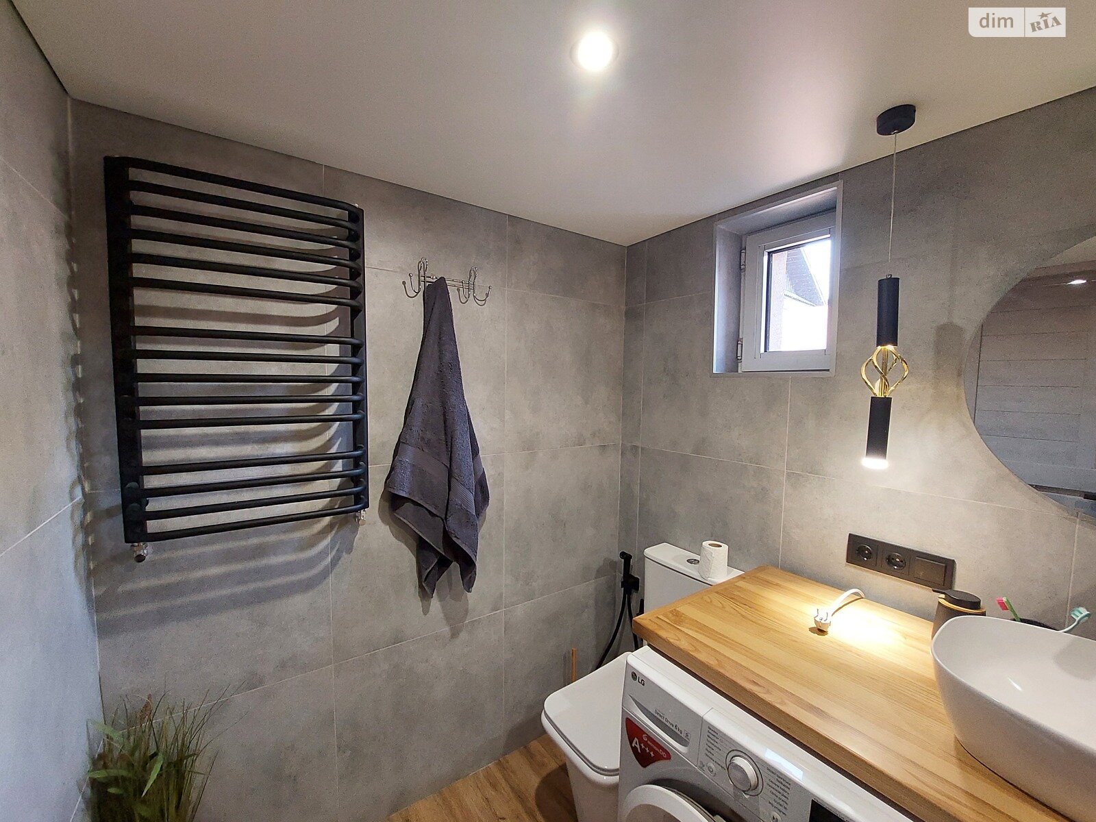 Продаж частини будинку в Луцьку, вулиця Володимирська 10, район Красне, 3 кімнати фото 1 Продаж частини будинку в Луцьку, вулиця Володимирська 10, район Красне, 3 кімнати фото 1