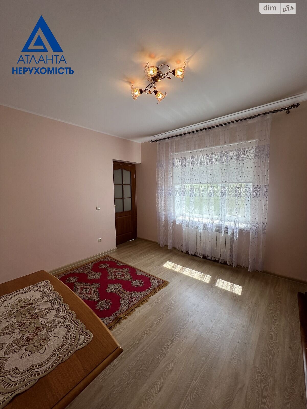 Продаж частини будинку в Луцьку, район Центр, 3 кімнати фото 1 Продаж частини будинку в Луцьку, район Центр, 3 кімнати фото 1