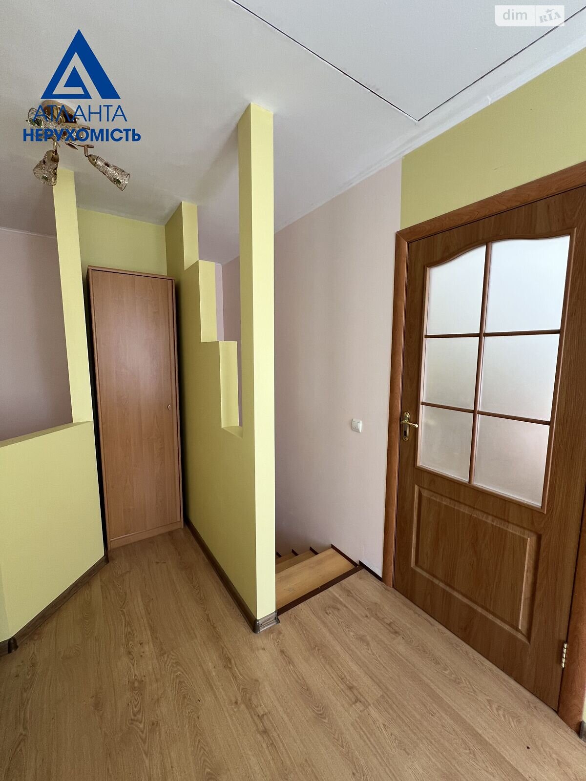 Продаж частини будинку в Луцьку, район Центр, 3 кімнати фото 1 Продаж частини будинку в Луцьку, район Центр, 3 кімнати фото 1