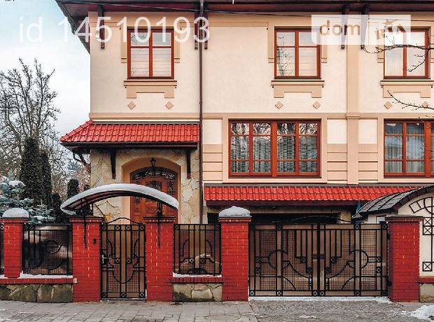 Продажа части дома в Львове, улица Коновальца Евгения, район Франковский, 5 комнат фото 1 Продажа части дома в Львове, улица Коновальца Евгения, район Франковский, 5 комнат фото 1