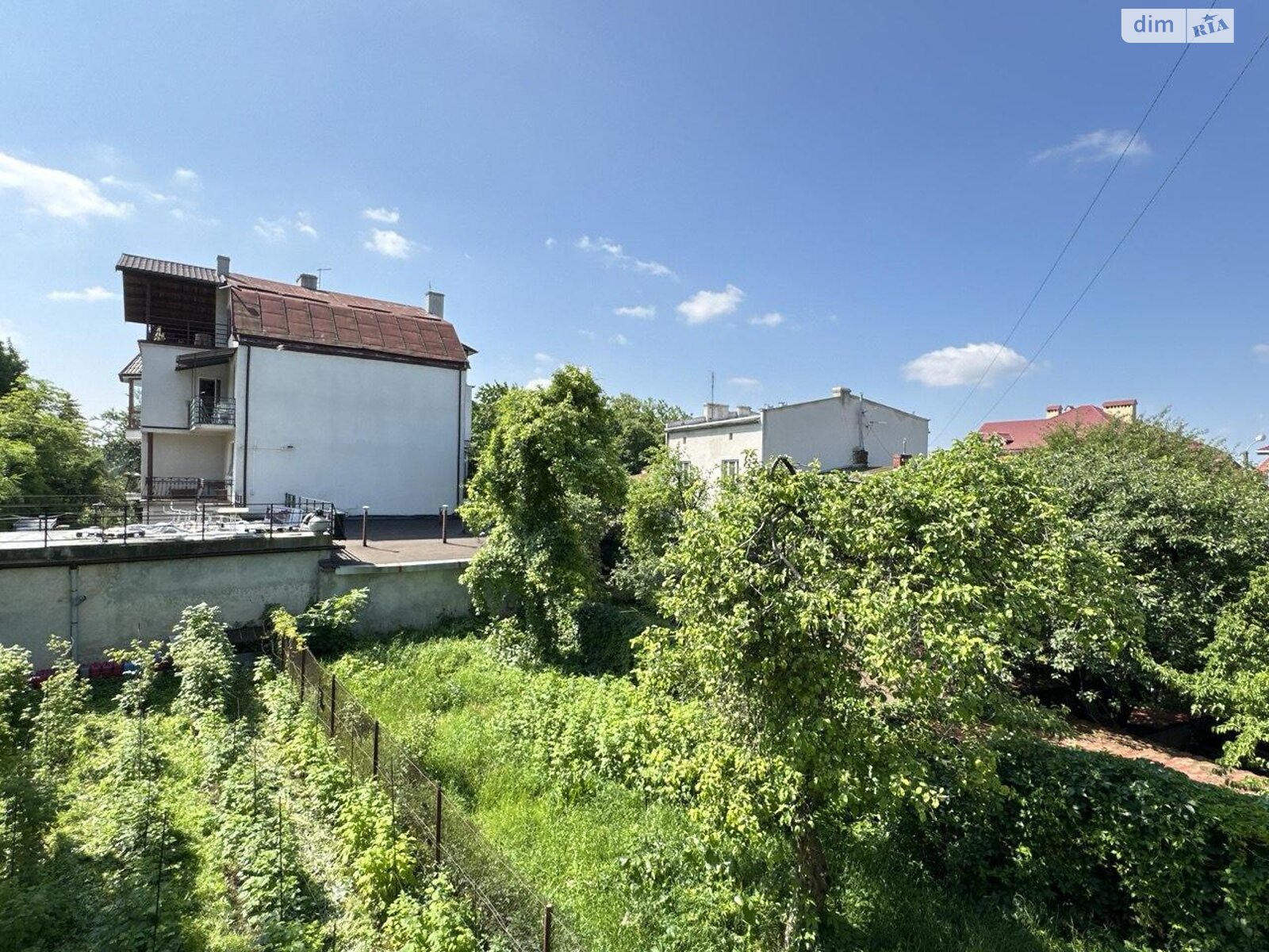 Продаж частини будинку в Львові, вулиця Чарнецького Єпископа 4, район Кайзервальд, 3 кімнати фото 1 Продаж частини будинку в Львові, вулиця Чарнецького Єпископа 4, район Кайзервальд, 3 кімнати фото 1