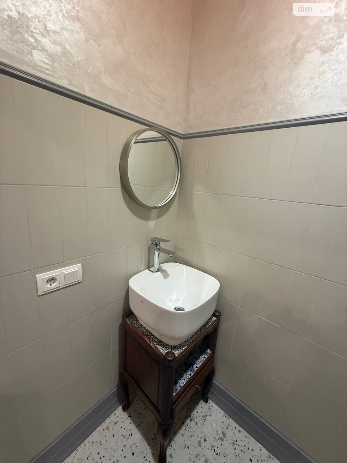 Продажа части дома в Львове, улица Дунайская 6, район Сыхов, 3 комнаты фото 1 Продажа части дома в Львове, улица Дунайская 6, район Сыхов, 3 комнаты фото 1