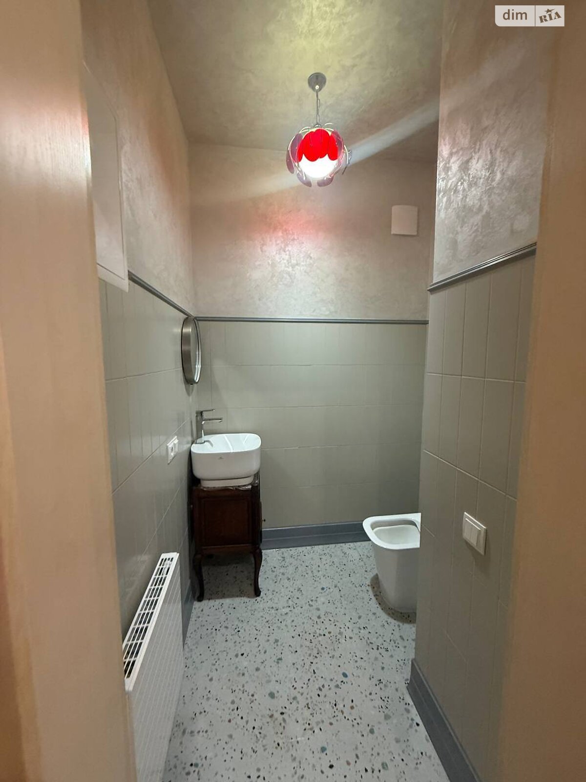 Продажа части дома в Львове, улица Дунайская 6, район Сыхов, 3 комнаты фото 1 Продажа части дома в Львове, улица Дунайская 6, район Сыхов, 3 комнаты фото 1