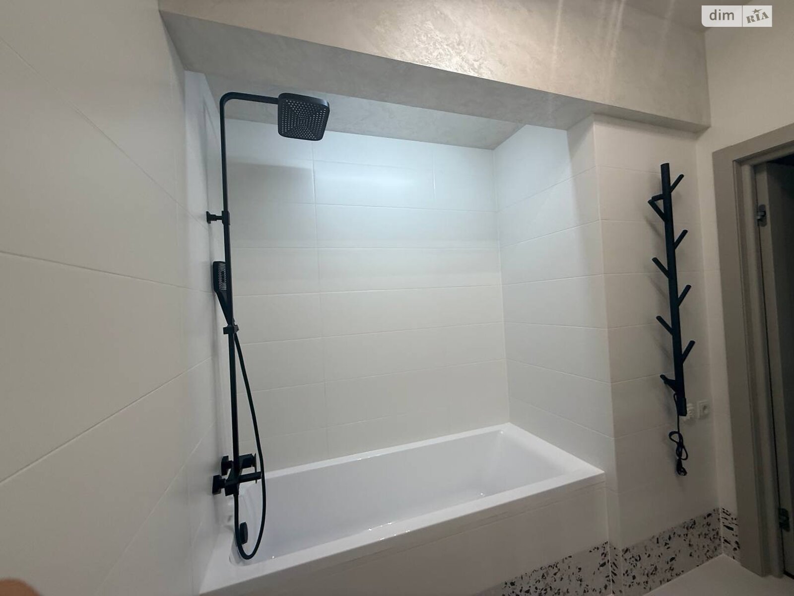 Продажа части дома в Львове, улица Дунайская 6, район Сыхов, 3 комнаты фото 1 Продажа части дома в Львове, улица Дунайская 6, район Сыхов, 3 комнаты фото 1