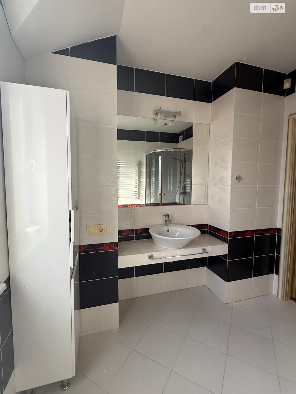 Продажа части дома в Львове, улица Машинистов, район Зализнычный, 3 комнаты фото 1 Продажа части дома в Львове, улица Машинистов, район Зализнычный, 3 комнаты фото 1