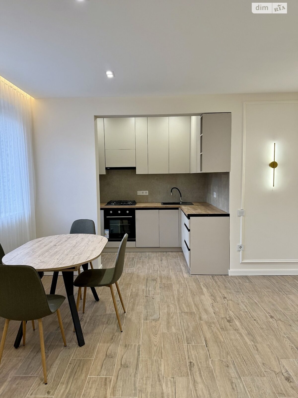 Продажа части дома в Мукачеве, Центр, район Мукачево, 2 комнаты фото 1 Продажа части дома в Мукачеве, Центр, район Мукачево, 2 комнаты фото 1