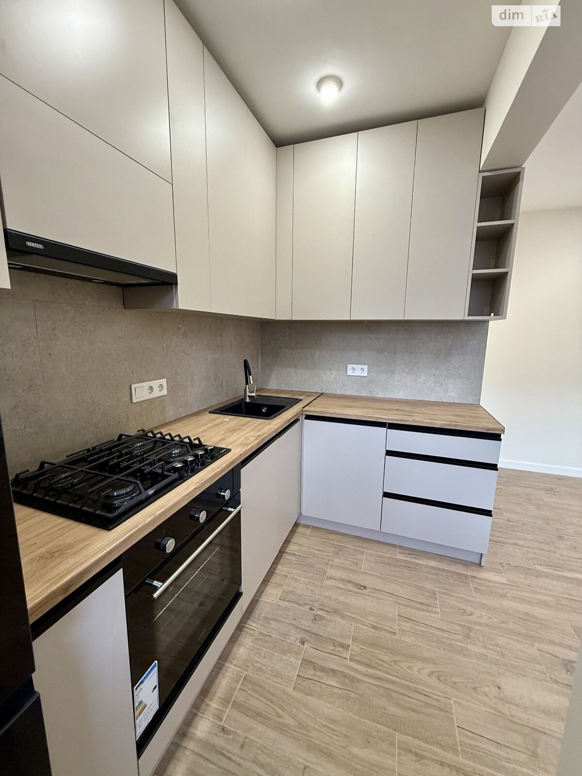 Продажа части дома в Мукачеве, Центр, район Мукачево, 2 комнаты фото 1 Продажа части дома в Мукачеве, Центр, район Мукачево, 2 комнаты фото 1