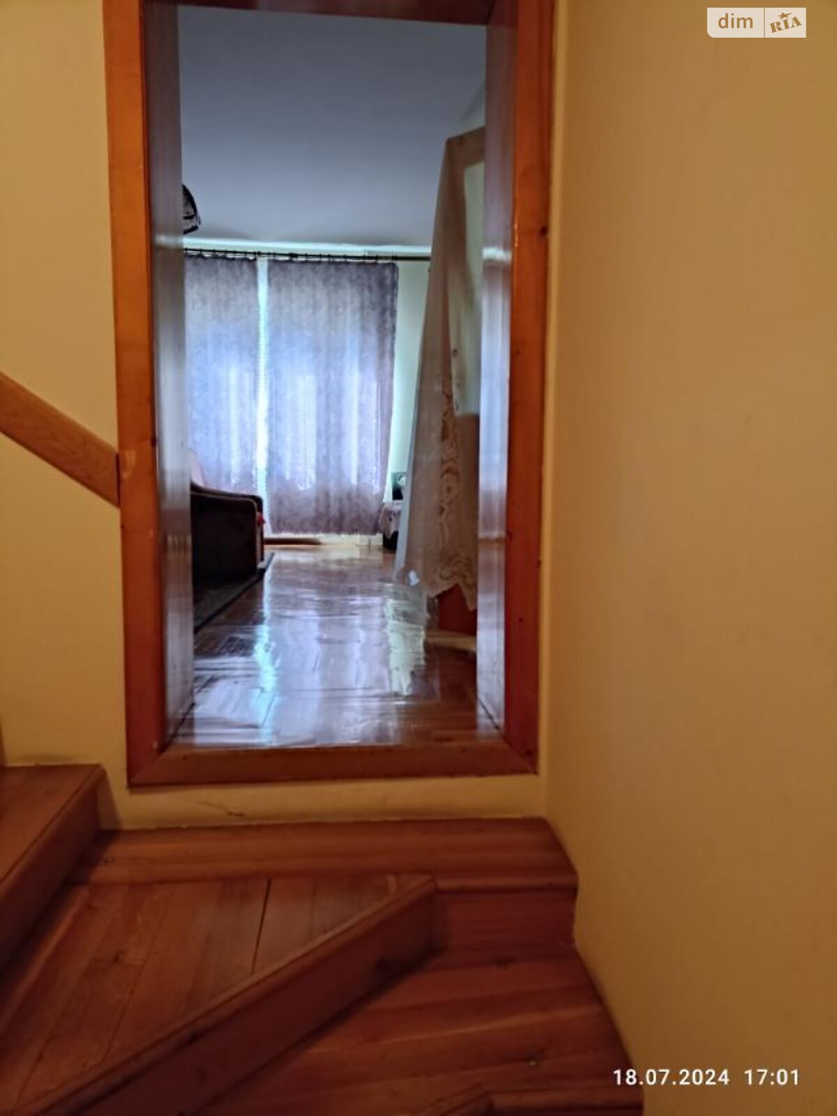 Продаж частини будинку в Мукачеві, вулиця Варшавська (Олександра Осипенка), район Росвигово, 5 кімнат фото 1 Продаж частини будинку в Мукачеві, вулиця Варшавська (Олександра Осипенка), район Росвигово, 5 кімнат фото 1