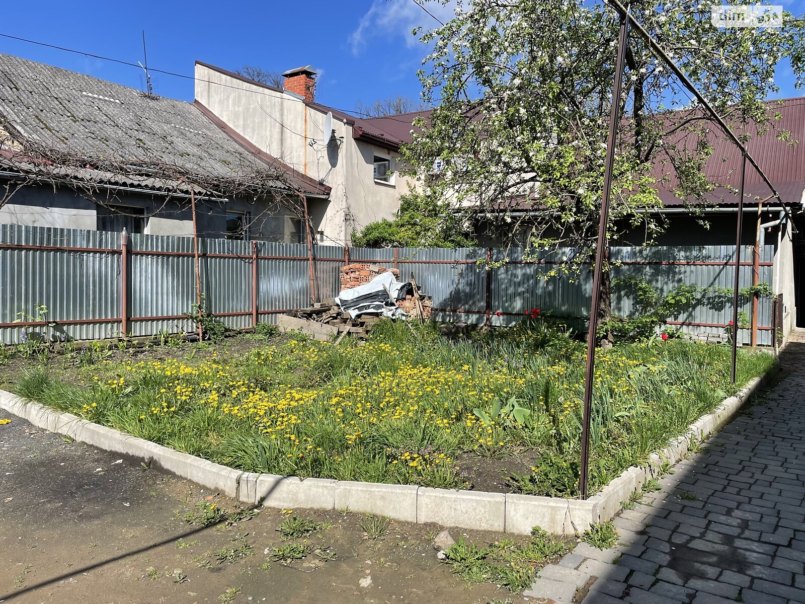 Продажа части дома в Мукачеве, улица Илоны Зрини, район Центр, 3 комнаты фото 1