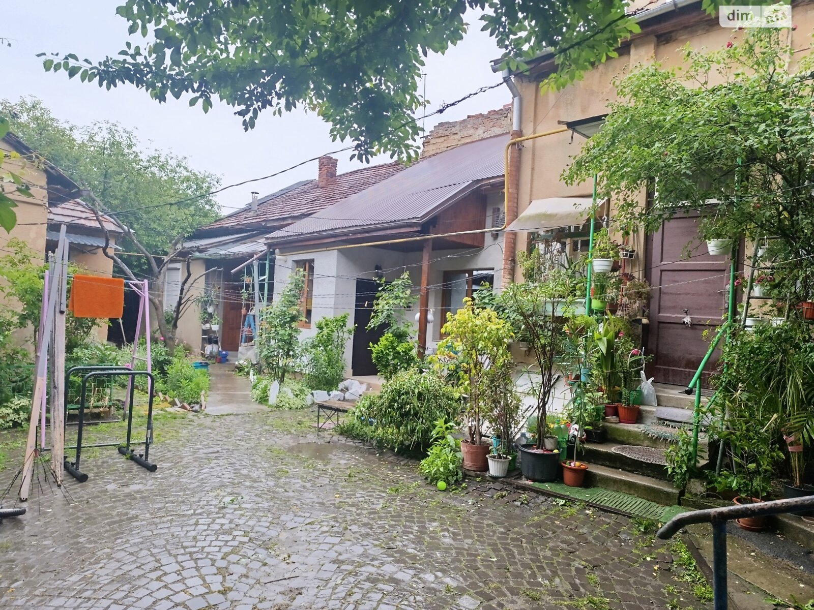 Продажа части дома в Мукачеве, район Центр, 1 комната фото 1 Продажа части дома в Мукачеве, район Центр, 1 комната фото 1