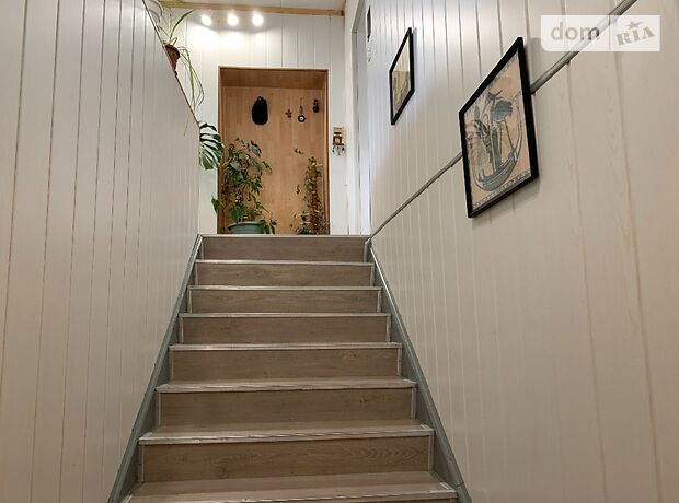 Продажа части дома в Николаеве, улица Адмирала Макарова (Центр), район Центральный, 6 комнат фото 1 Продажа части дома в Николаеве, улица Адмирала Макарова (Центр), район Центральный, 6 комнат фото 1