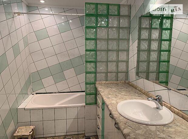 Продажа части дома в Николаеве, улица Адмирала Макарова (Центр), район Центральный, 6 комнат фото 1 Продажа части дома в Николаеве, улица Адмирала Макарова (Центр), район Центральный, 6 комнат фото 1