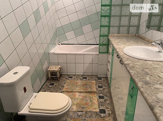 Продажа части дома в Николаеве, улица Адмирала Макарова (Центр), район Центральный, 6 комнат фото 1 Продажа части дома в Николаеве, улица Адмирала Макарова (Центр), район Центральный, 6 комнат фото 1