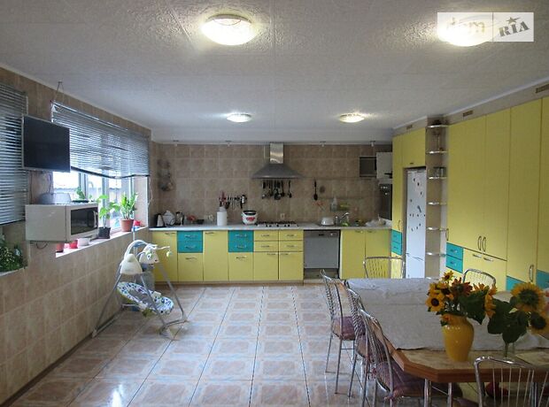Продажа части дома в Николаеве, улица Адмирала Макарова (Центр), район Центральный, 6 комнат фото 1 Продажа части дома в Николаеве, улица Адмирала Макарова (Центр), район Центральный, 6 комнат фото 1