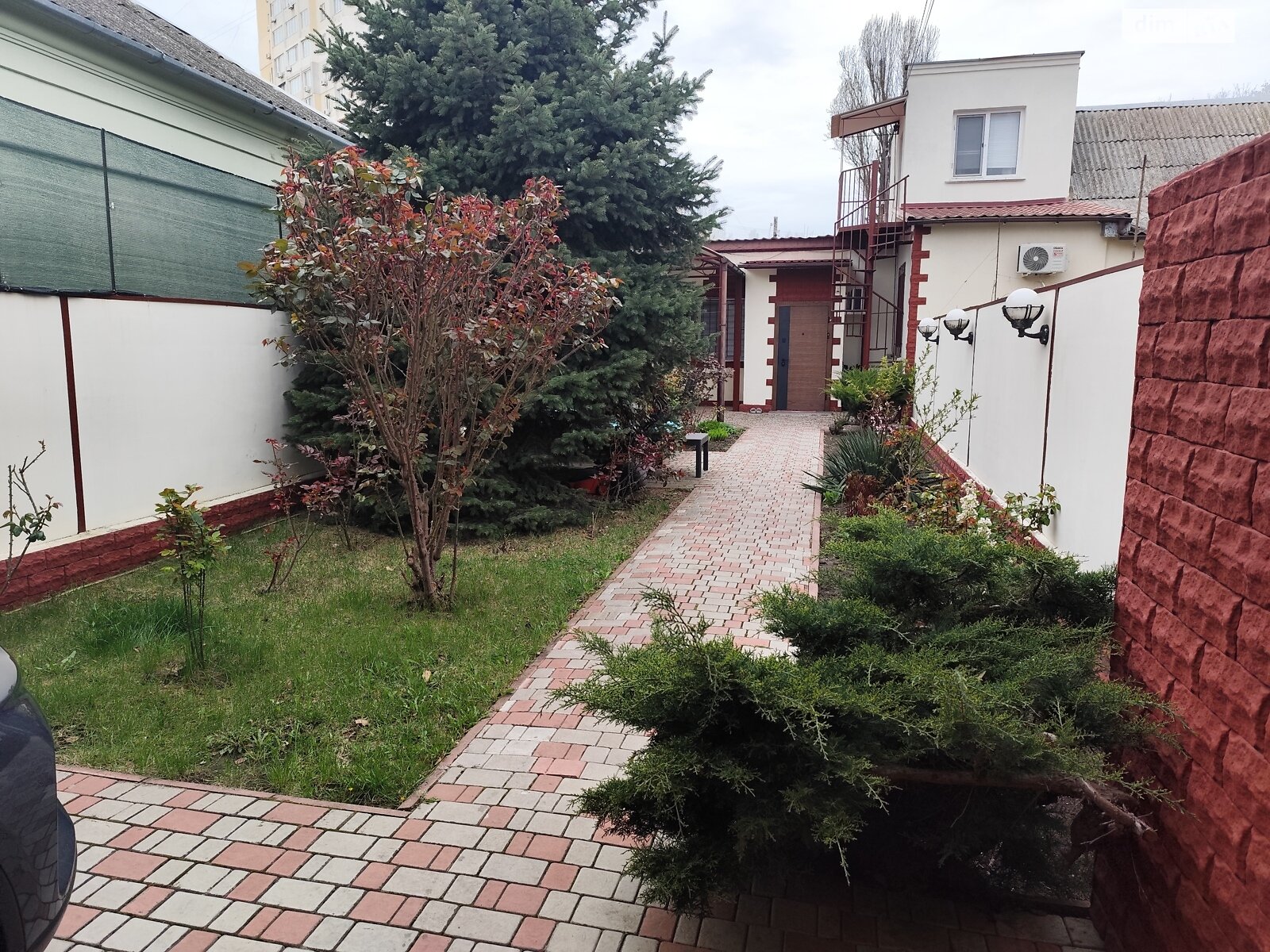 Продаж частини будинку в Одесі, район Аркадія, 3 кімнати фото 1 Продаж частини будинку в Одесі, район Аркадія, 3 кімнати фото 1