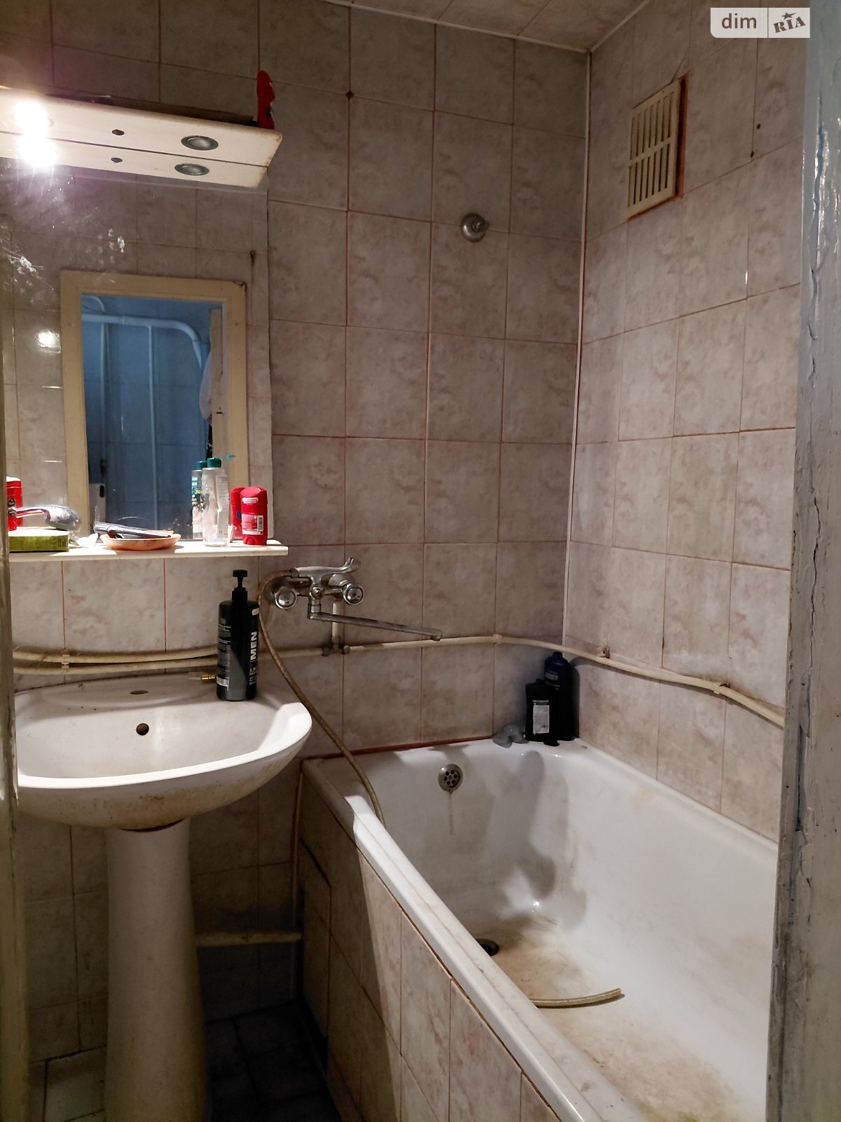 Продаж частини будинку в Одесі, вулиця Лютнева, район Більшовик, 2 кімнати фото 1