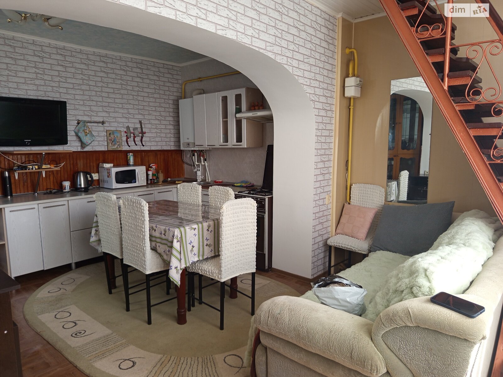 Продажа части дома в Одессе, район Совиньон, 5 комнат фото 1 Продажа части дома в Одессе, район Совиньон, 5 комнат фото 1