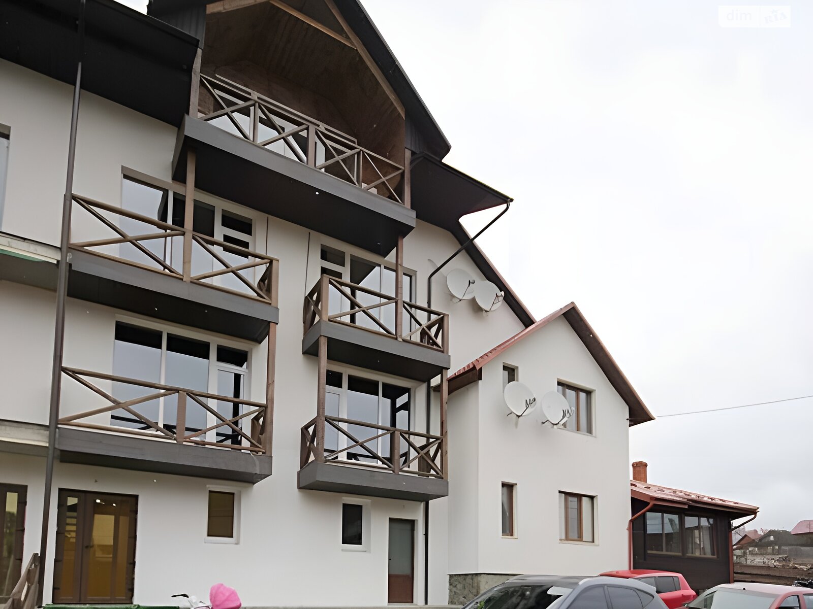 Продаж частини будинку в Поляниці, 7 кімнат фото 1 Продаж частини будинку в Поляниці, 7 кімнат фото 1