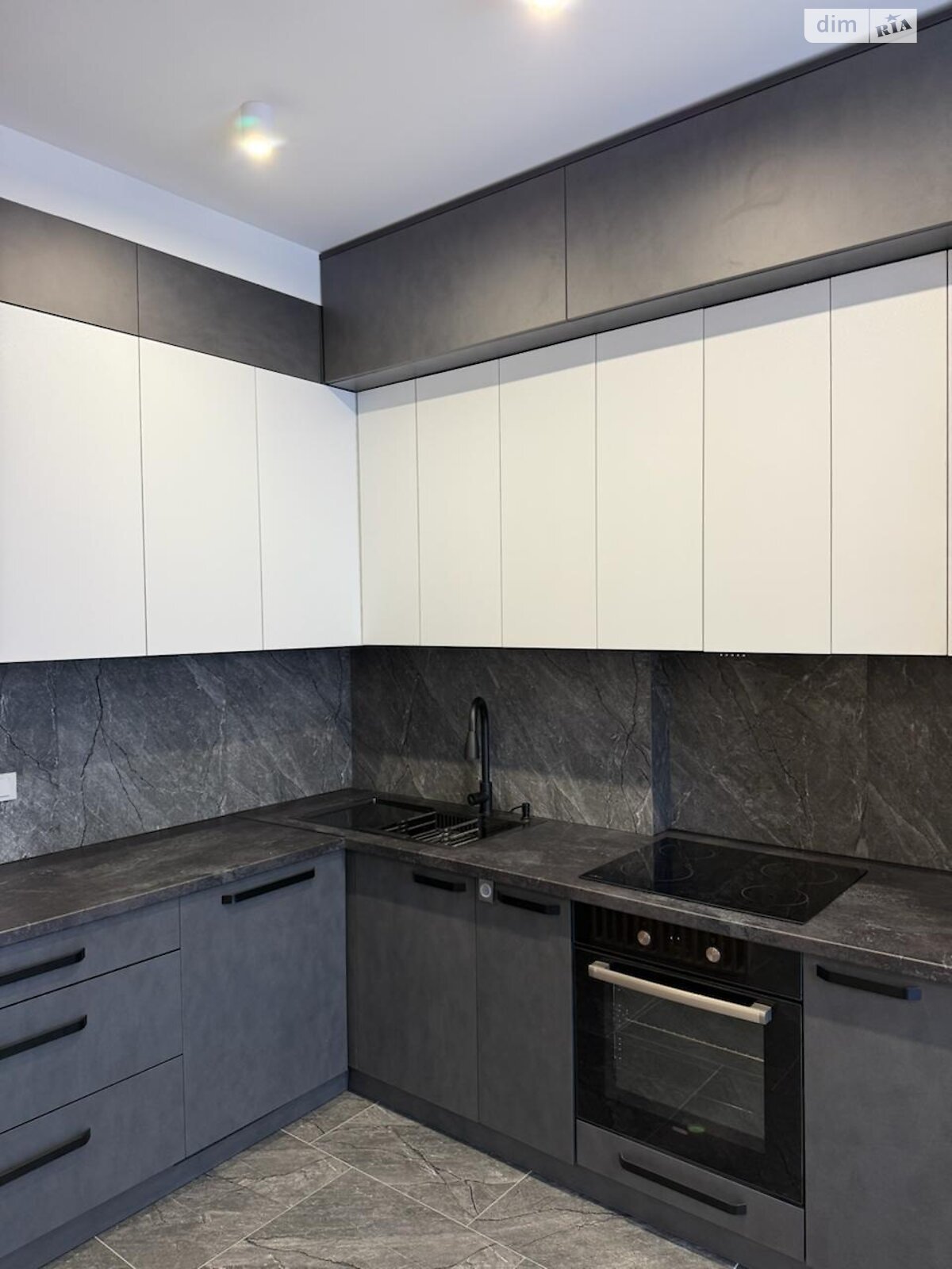 Продажа части дома в Ровно, улица Савура Клима, район 12-школа, 2 комнаты фото 1 Продажа части дома в Ровно, улица Савура Клима, район 12-школа, 2 комнаты фото 1