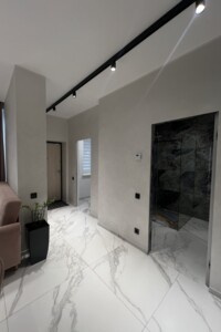 Продаж частини будинку в Рівному, вулиця Савура Клима 17, район 12-школа, 2 кімнати фото 2 Продаж частини будинку в Рівному, вулиця Савура Клима 17, район 12-школа, 2 кімнати фото 2