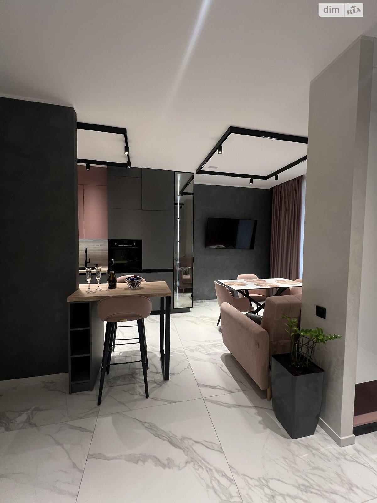 Продаж частини будинку в Рівному, вулиця Савура Клима 17, район 12-школа, 2 кімнати фото 1 Продаж частини будинку в Рівному, вулиця Савура Клима 17, район 12-школа, 2 кімнати фото 1