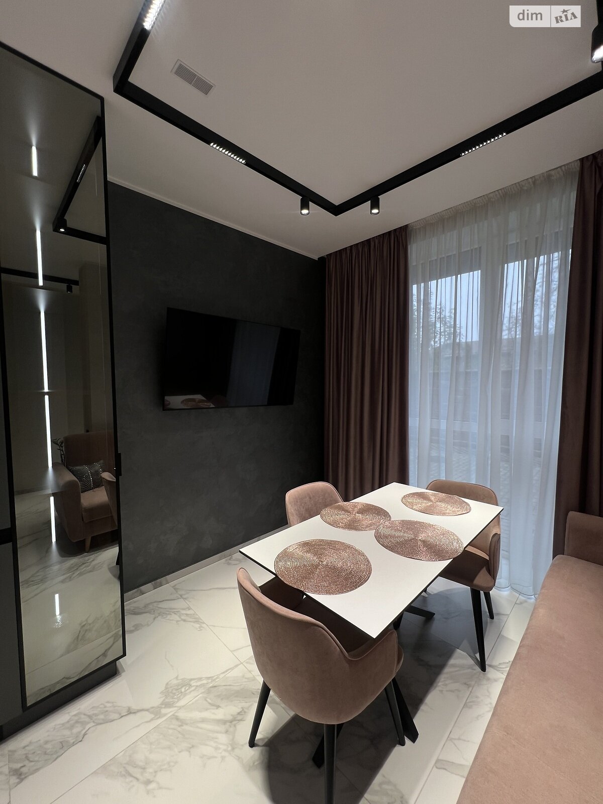 Продаж частини будинку в Рівному, вулиця Савура Клима 17, район 12-школа, 2 кімнати фото 1 Продаж частини будинку в Рівному, вулиця Савура Клима 17, район 12-школа, 2 кімнати фото 1