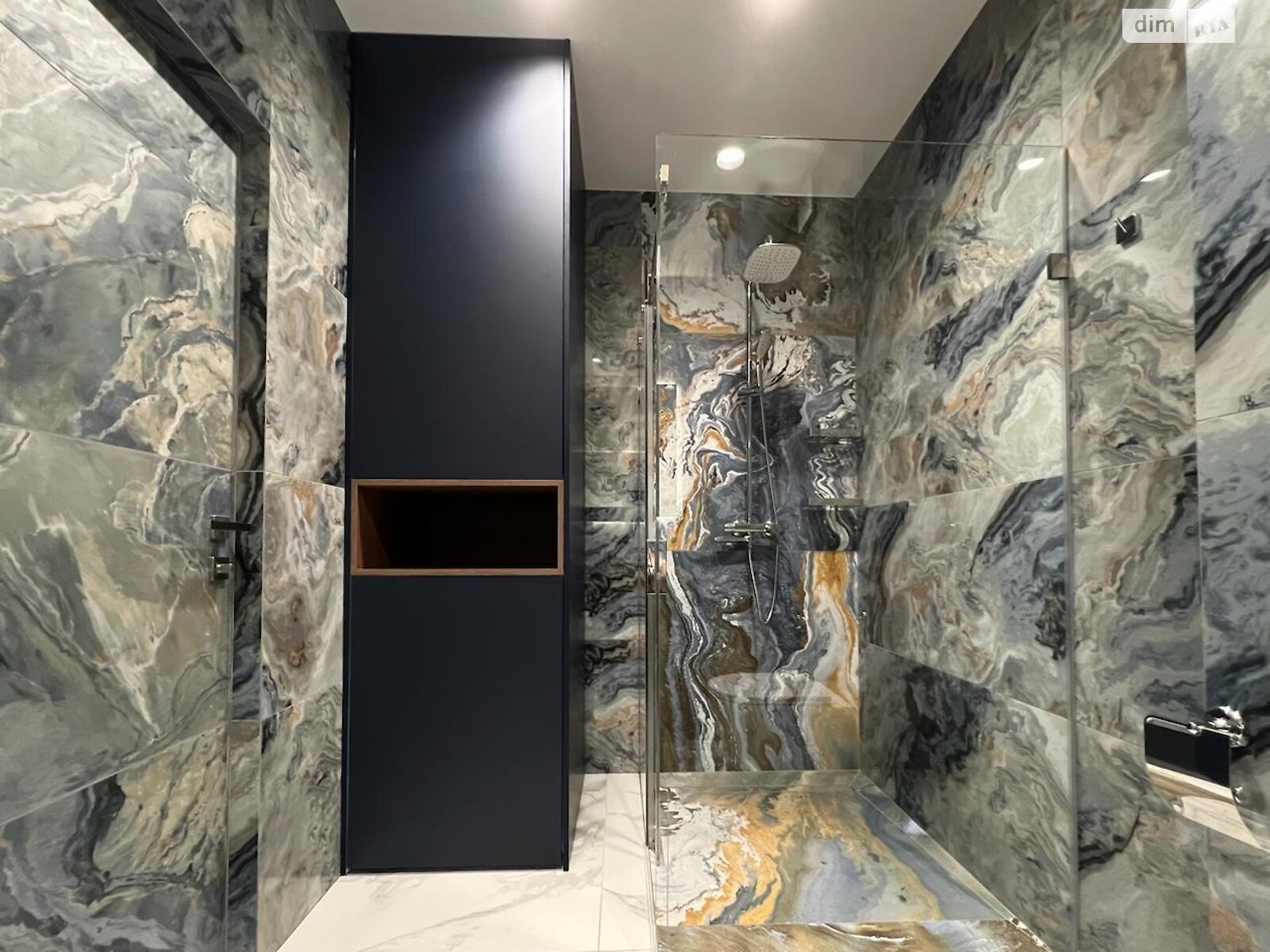 Продаж частини будинку в Рівному, вулиця Савура Клима 17, район 12-школа, 2 кімнати фото 1 Продаж частини будинку в Рівному, вулиця Савура Клима 17, район 12-школа, 2 кімнати фото 1