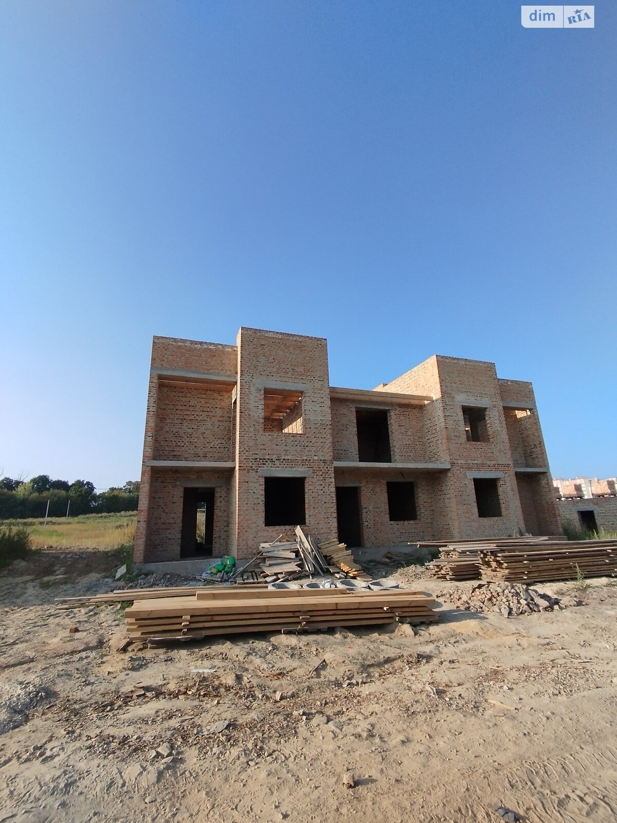 Продаж частини будинку в Рівному, район Авторинок, 4 кімнати фото 1 Продаж частини будинку в Рівному, район Авторинок, 4 кімнати фото 1