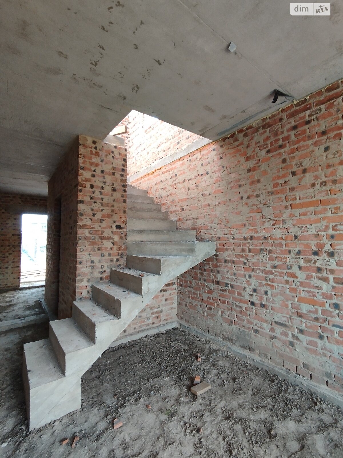 Продаж частини будинку в Рівному, район Авторинок, 4 кімнати фото 1 Продаж частини будинку в Рівному, район Авторинок, 4 кімнати фото 1