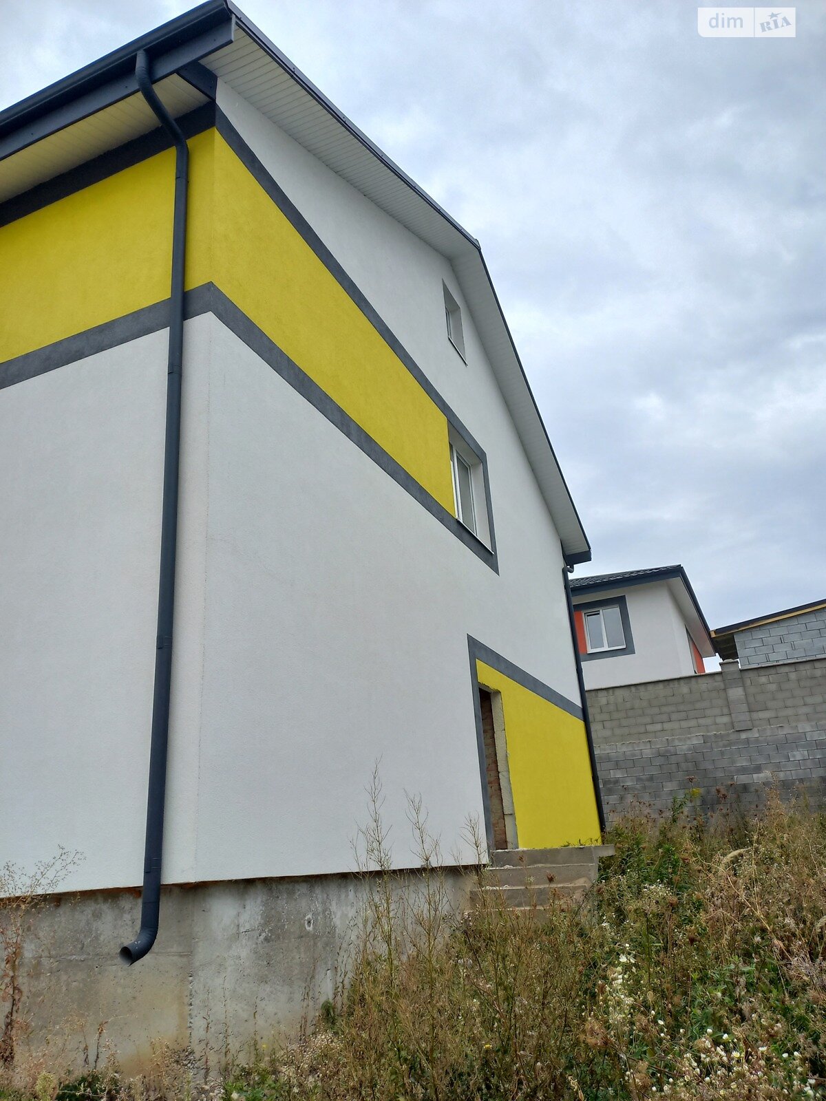 Продаж частини будинку в Рівному, район Авторинок, 4 кімнати фото 1 Продаж частини будинку в Рівному, район Авторинок, 4 кімнати фото 1
