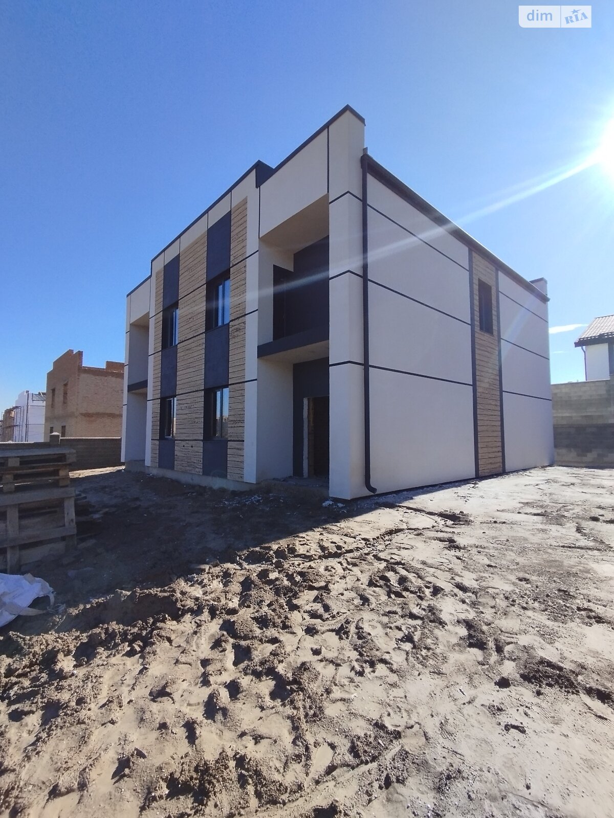 Продажа части дома в Ровно, улица Кулика и Гудачека (Макарова), район Авторынок, 4 комнаты фото 1 Продажа части дома в Ровно, улица Кулика и Гудачека (Макарова), район Авторынок, 4 комнаты фото 1