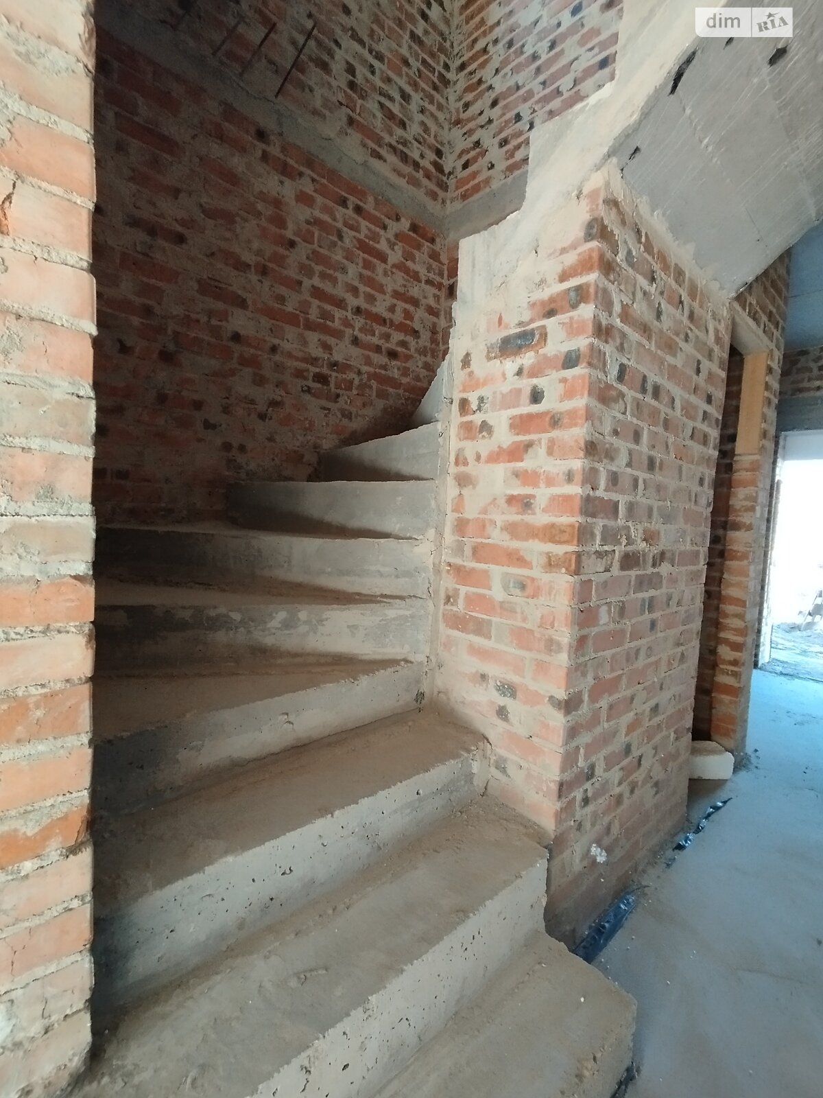 Продажа части дома в Ровно, улица Кулика и Гудачека (Макарова), район Авторынок, 4 комнаты фото 1 Продажа части дома в Ровно, улица Кулика и Гудачека (Макарова), район Авторынок, 4 комнаты фото 1