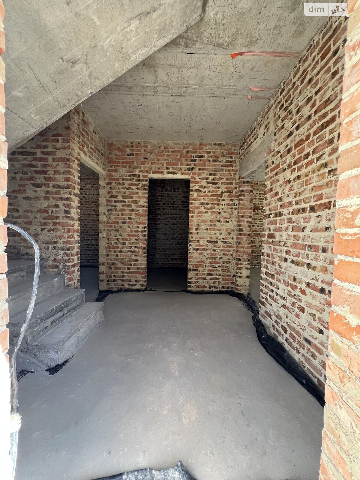 Продажа части дома в Ровно, улица Кулика и Гудачека (Макарова), район Авторынок, 4 комнаты фото 1 Продажа части дома в Ровно, улица Кулика и Гудачека (Макарова), район Авторынок, 4 комнаты фото 1