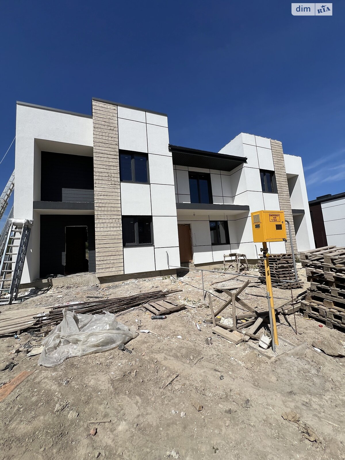 Продажа части дома в Ровно, улица Кулика и Гудачека (Макарова), район Авторынок, 4 комнаты фото 1 Продажа части дома в Ровно, улица Кулика и Гудачека (Макарова), район Авторынок, 4 комнаты фото 1