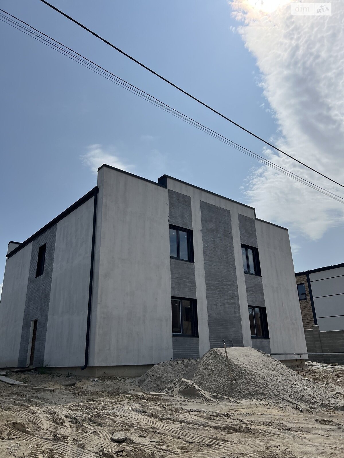 Продажа части дома в Ровно, район Авторынок, 4 комнаты фото 1 Продажа части дома в Ровно, район Авторынок, 4 комнаты фото 1