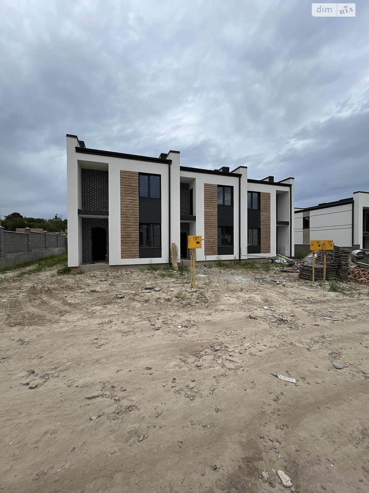 Продаж частини будинку в Рівному, вулиця Кулика і Гудачека (Макарова), район Авторинок, 4 кімнати фото 1